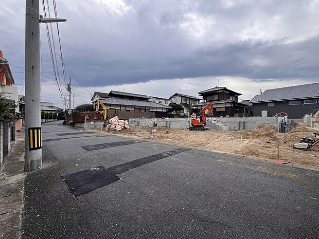 【前面道路含む現地写真】前面道路：北東側6ｍ公道