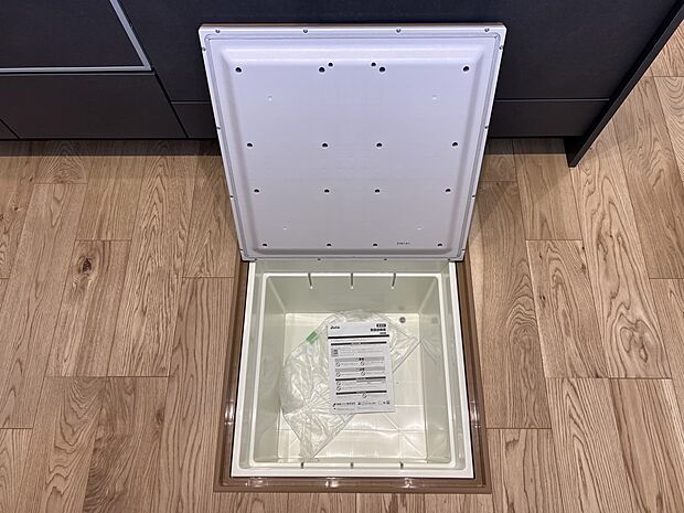 【その他設備】床下収納(同仕様)