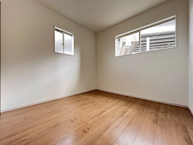 【洋室】洋室5帖 お子さまの居室にちょうど良い広さです(7号棟)