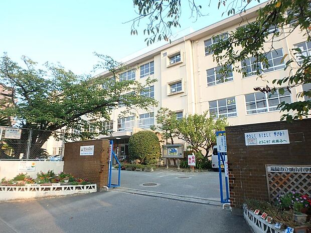 福岡市立城南小学校 (約1,000m・徒歩13分)