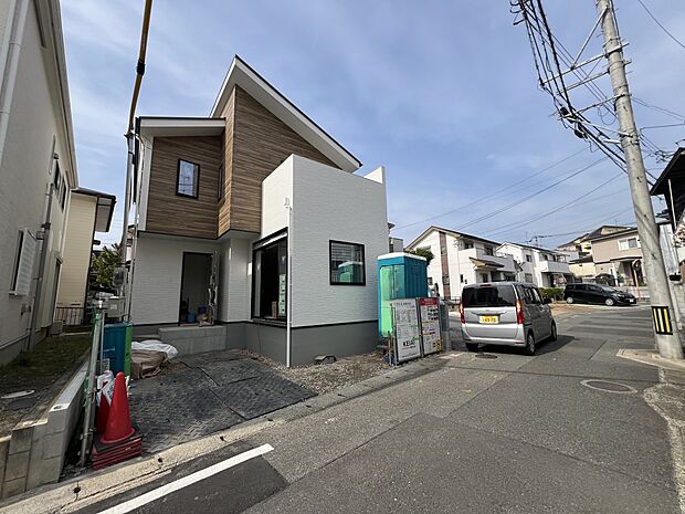 【前面道路含む現地写真】前面道路：南東側4.2ｍ公道