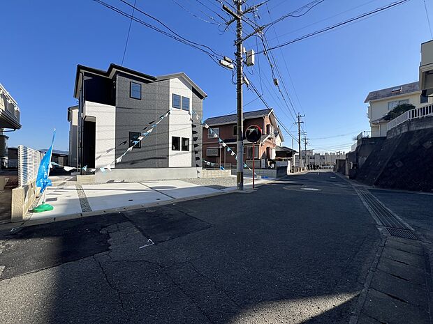 【前面道路含む現地写真】西側6m公道