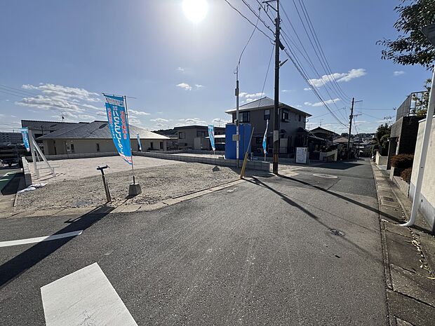 【前面道路含む現地写真】前面道路：北側4.4ｍ公道
