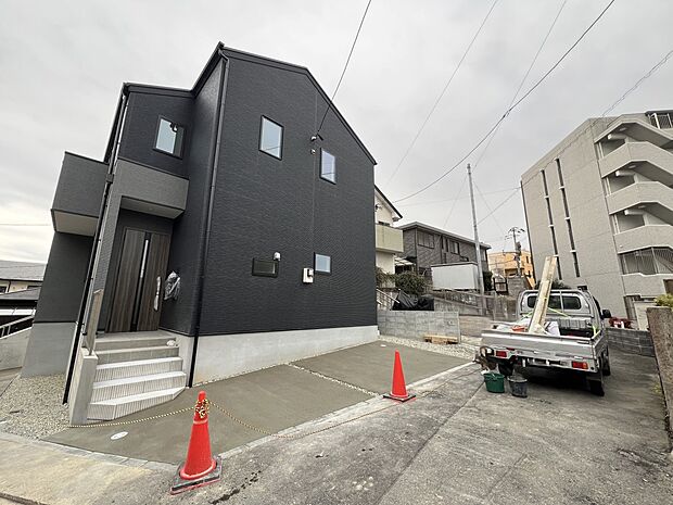 【前面道路含む現地写真】前面道路：北側2.8ｍ公道