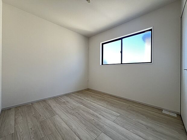 【洋室】洋室5.1帖　2階には洋室を4部屋ご用意いたしました(1号棟)