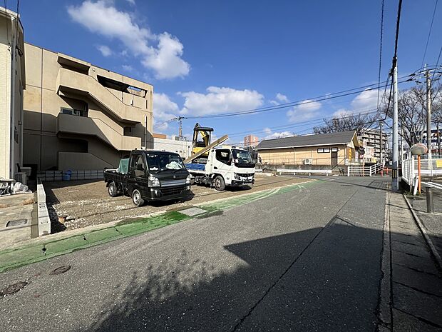 【前面道路含む現地写真】前面道路：南側4.9ｍ公道