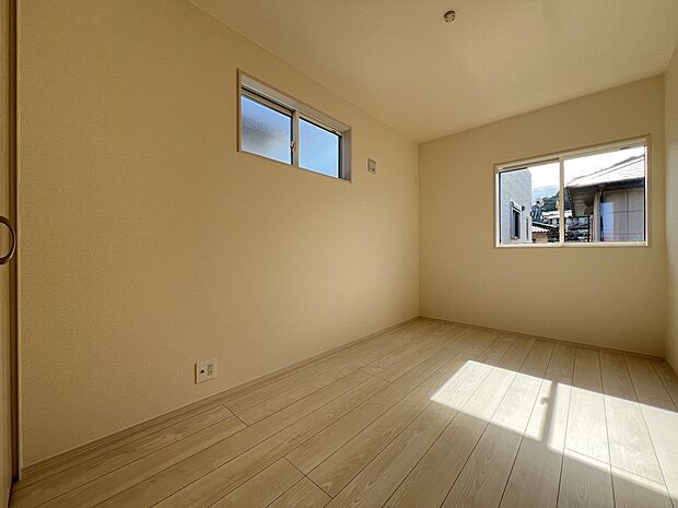 【同仕様写真(その他内観)】洋室5.25帖　お子さまのお部屋としてもお使いいただけます（同仕様）