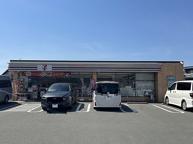 セブン-イレブン 福岡次郎丸2丁目店(約300m・徒歩4分)