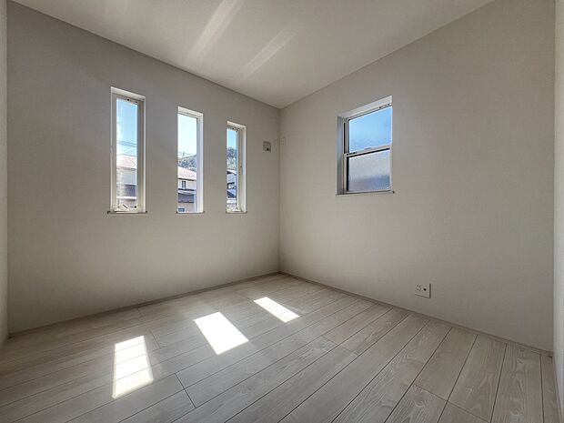 【洋室】洋室5帖　お子さまのお部屋としてもお使いいただけます（2号地）