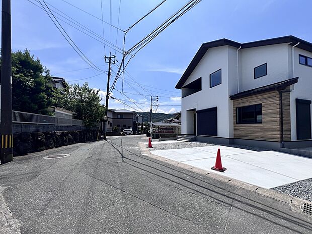 【前面道路含む現地写真】前面道路：南東側4.1ｍ公道