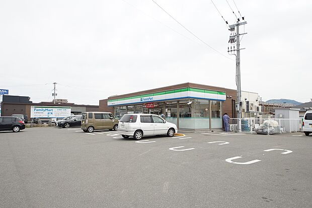 ファミリーマート福岡今宿三丁目店（約260m・徒歩4分）
