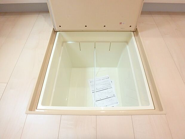 【その他設備】床下収納（同仕様)