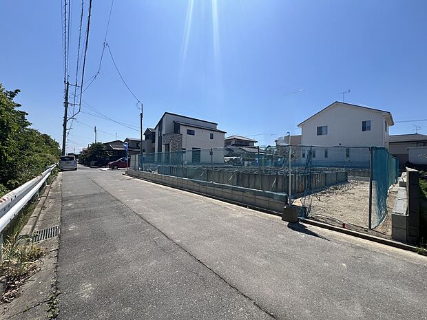 【前面道路含む現地写真】接道:東側4.2m公道