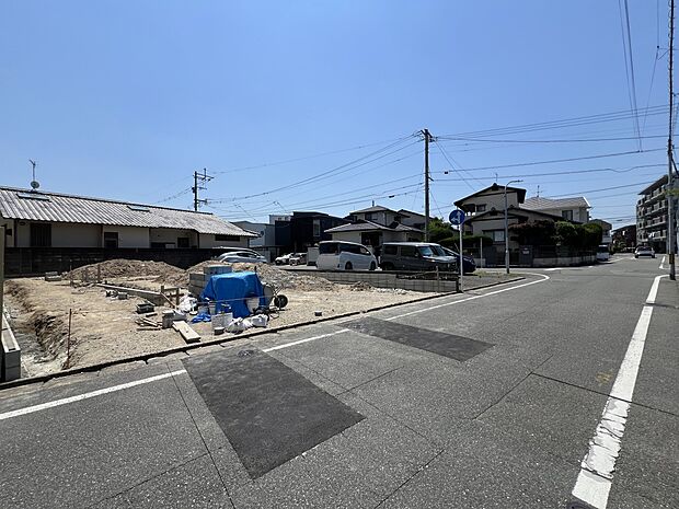 【前面道路含む現地写真】前面道路：北側5.8ｍ公道