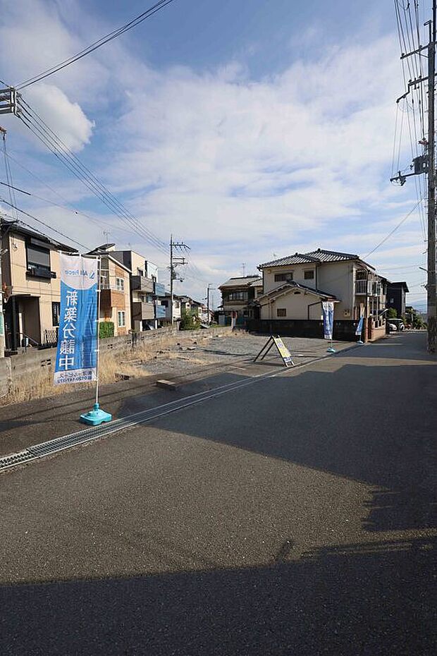 JR高槻駅行きのバス停まで徒歩4分の立地