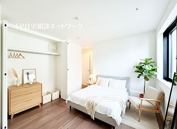 本画像はAIがCGで家具や小物作成しており、実際の現地に家具や小物は設置されておりません。また、販売価格に家具小物等は含まれておりません。