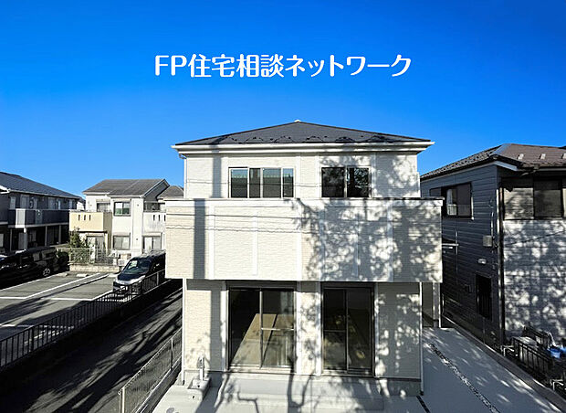 四季の移り変わりを感じられる環境。毎日のお散歩も気持ちよさそうです。自然に包まれた穏やかな暮らしができる住環境が整っています。