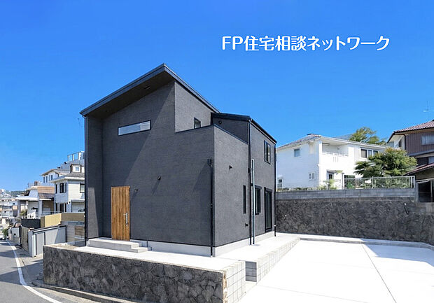 本画像はAIがCGで土間を作成しており、実際の現地に土間は設置されておりません。また、販売価格に土間等は含まれておりません。