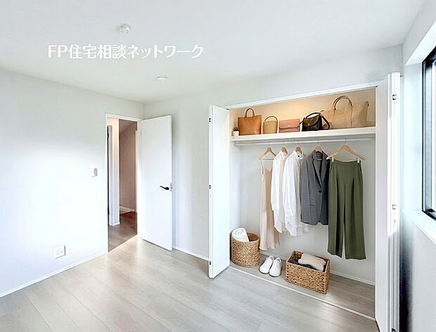 ~洋室~※本画像はAIがCGで家具作成しており、実際の現地に家具は設置されておりません。また、販売価格に家具等は含まれておりません。