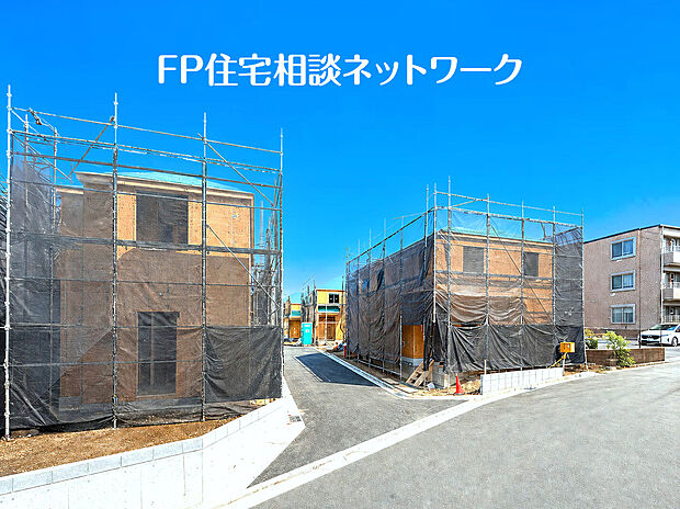 田園都市線「藤が丘」駅徒歩9分、全6棟の新築分譲住宅。落ち着いた街並みが広がる住環境に加え、周辺には緑豊かな公園や自然が点在し、四季の移ろいを身近に感じられます。