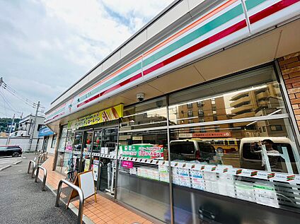 セブンイレブン横浜鴨居５丁目店 450ｍ