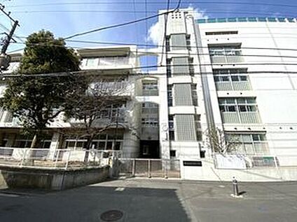 西寺尾第二小学校 350ｍ