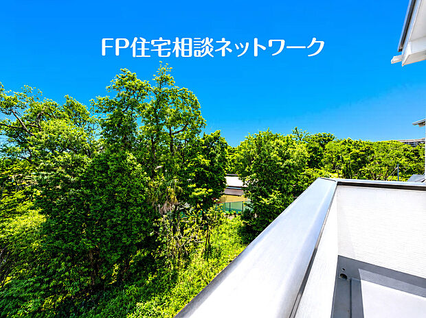 【四季を感じられる住環境】四季を通じて自然と触れ合えるスポットが周辺には盛りだくさん。目の前に広がる開放感とゆとり、暮らしの夢を育む理想の住まいがここにはあります。
