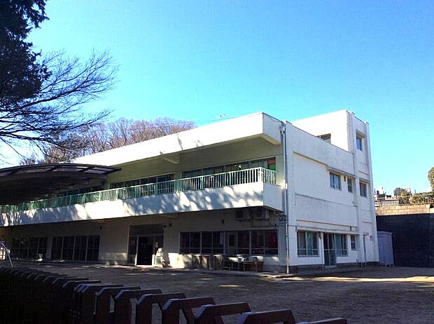 小机幼稚園（約350m）