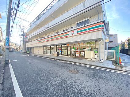 セブンイレブン横浜太尾町店 550ｍ