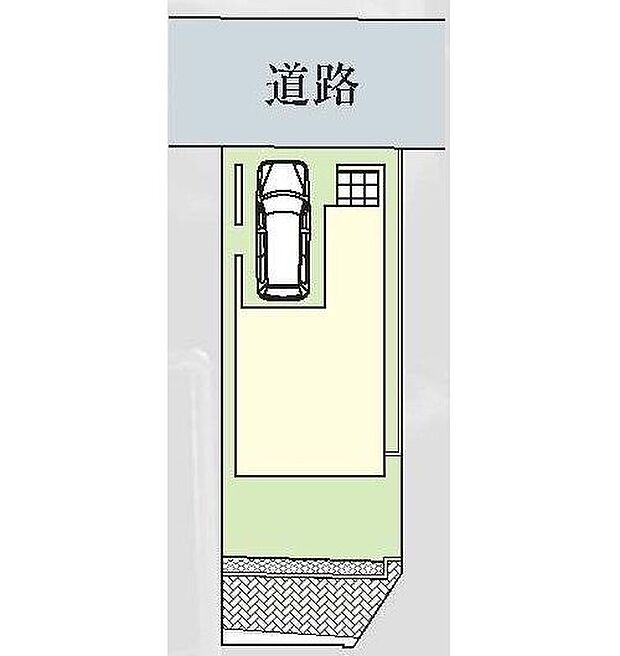 【視線を遮る配置計画】道路と建物の間に駐車場とアプローチの距離があるため、通行人からの視線が直接入りにくく、1階部分のプライバシーが保たれやすい設計です。