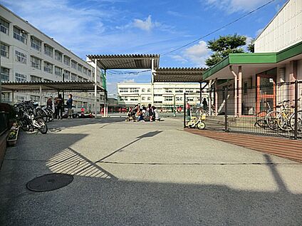 横浜市立大曽根小学校 600m