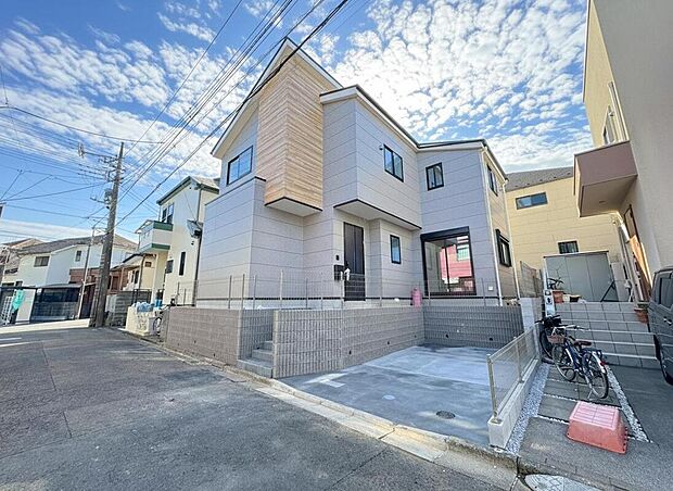 【外観】
優雅な日常へ導く、品格のある美しい外観