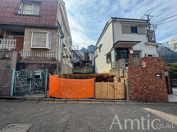 【現地】モデルハウスのご案内や建物プレゼンテーションも承りますので、お気軽にお申し付けください。