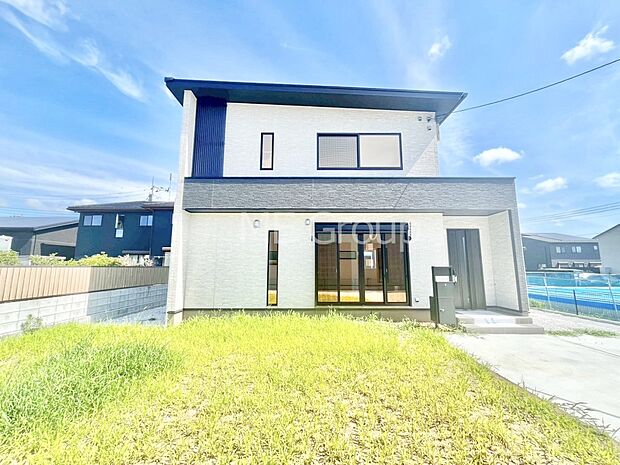 堂々完成！たっぷりの陽光と開放感に包まれる明るい住まい。   