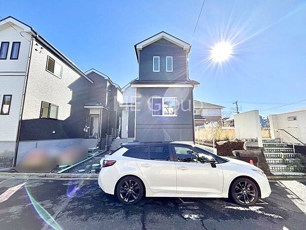 たっぷりの陽光と心地よい風が舞い込む住まい