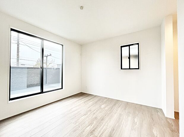 収納が充実しているので、居住スペースを広く使えます。