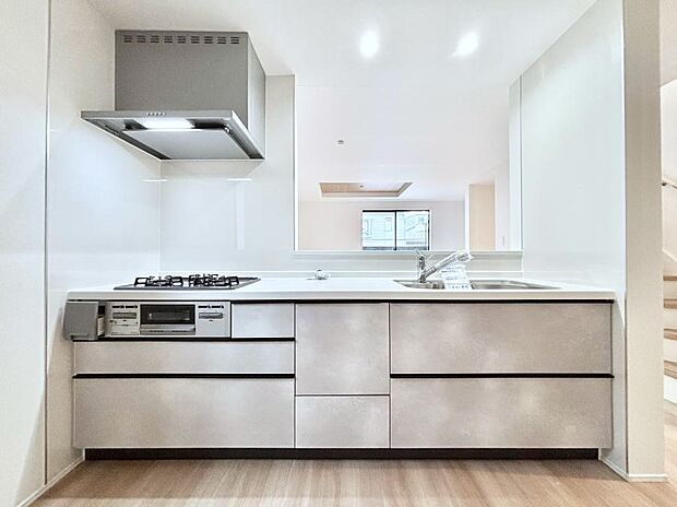 毎日使うキッチンだから、使いやすさ＆お手入れのしやすさにこだわりました。 