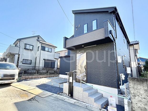 たっぷりの陽光と心地よい風が舞い込む住まい