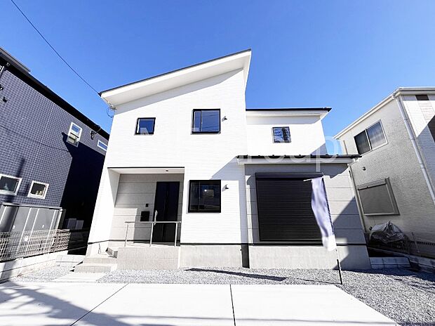 たっぷりの陽光と心地よい風が舞い込む住まい