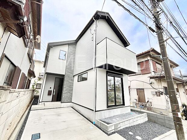 たっぷりの陽光と心地よい風が舞い込む住まい
