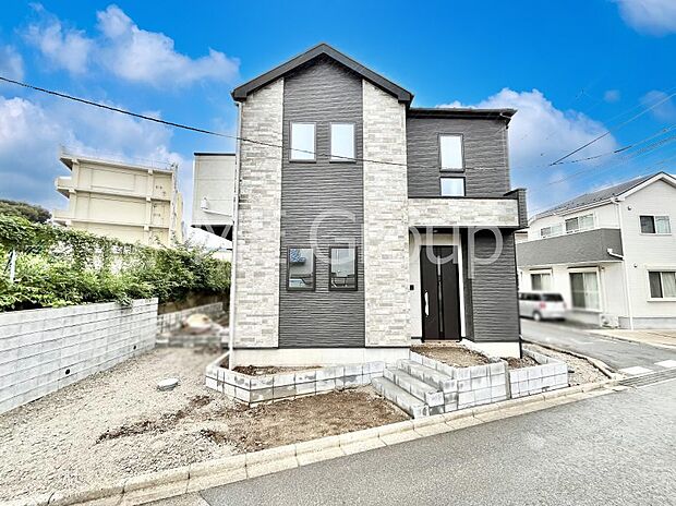 たっぷりの陽光と心地よい風が舞い込む住まい