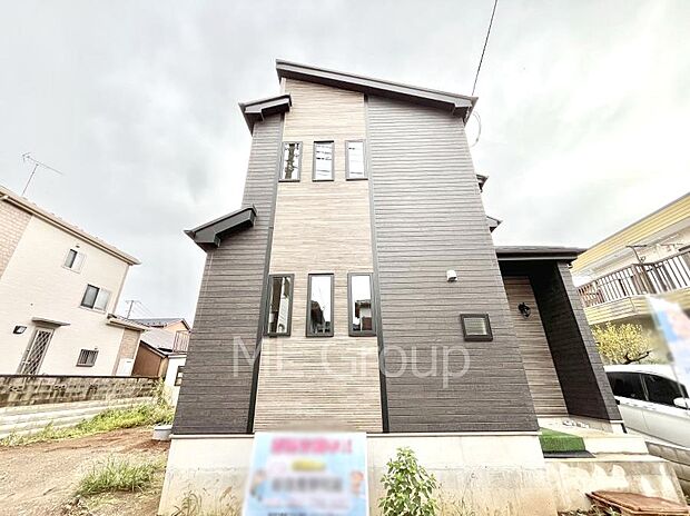 洗練された外観、上質な住空間が広がる室内は永く安心して過ごせる住居です。