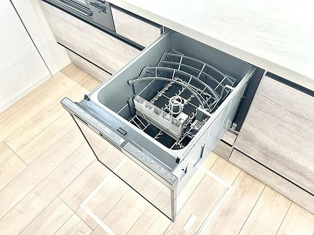 【食洗機】面倒なお片づけは食洗機にお任せ！家事の負担が減って、時間にも気持ちにもゆとりができます。