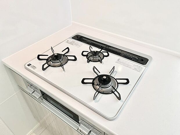 【三ツ口コンロ】三口ガスコンロでお料理が一気にはかどりそう  