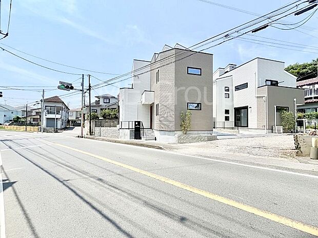 【前面道路含む現地写真】ここから始まる新生活を応援いたします    