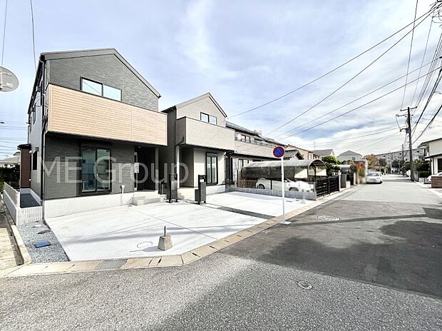 【前面道路含む現地写真】前面道路はきちんと整備されています