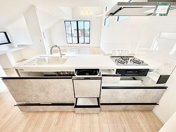 【スライド収納】使いやすさを優先したスライド式収納タイプ！