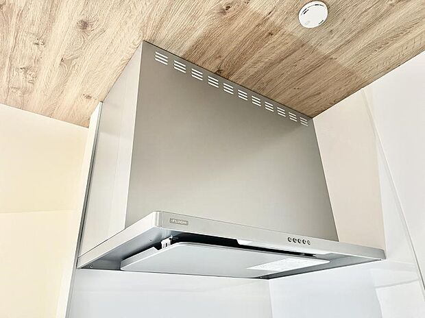 【レンジフード】フラットタイプのレンジフード、お手入れがしやすいですね!