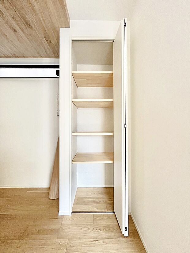 【収納】キッチンにはパントリー!食材のストックはもちろん、日用品の収納など使い方はいろいろ!