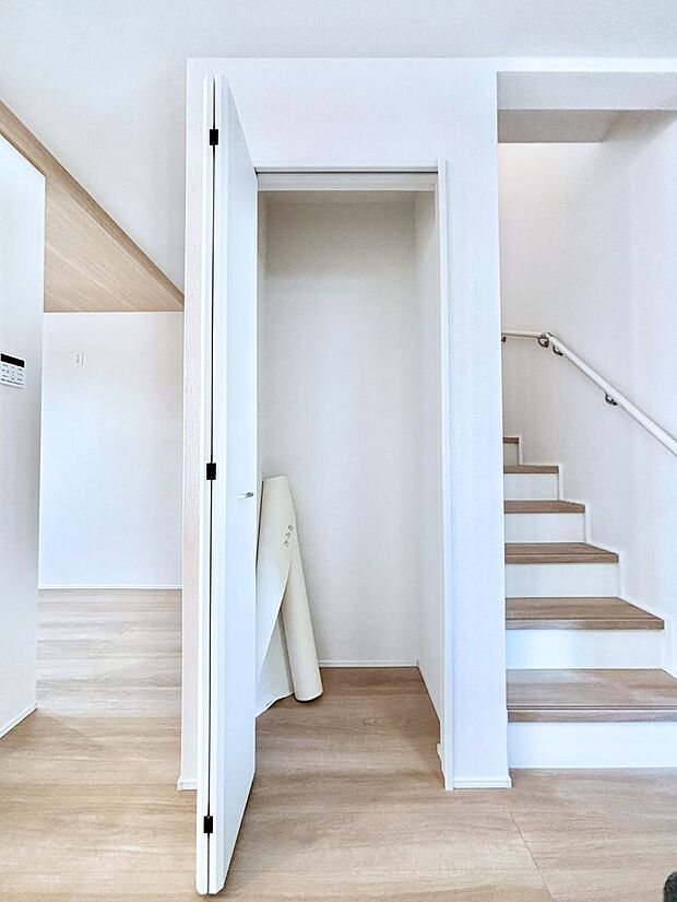 【収納】リビング収納。散らかりがちなリビングもスッキリと保てますね。